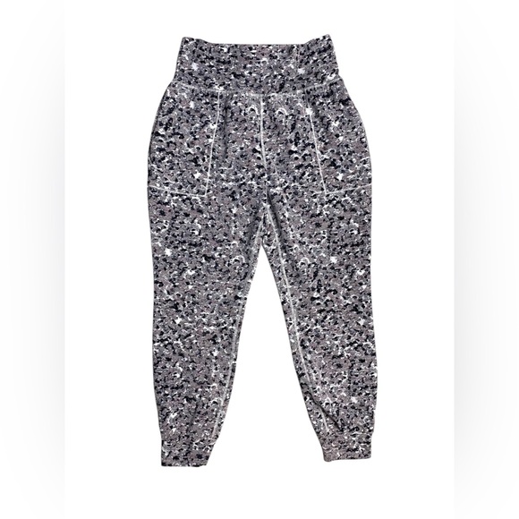Athleta Pants - Athleta | Medium Salutation Textured Jogger Meadow Decadent Chocolate Print